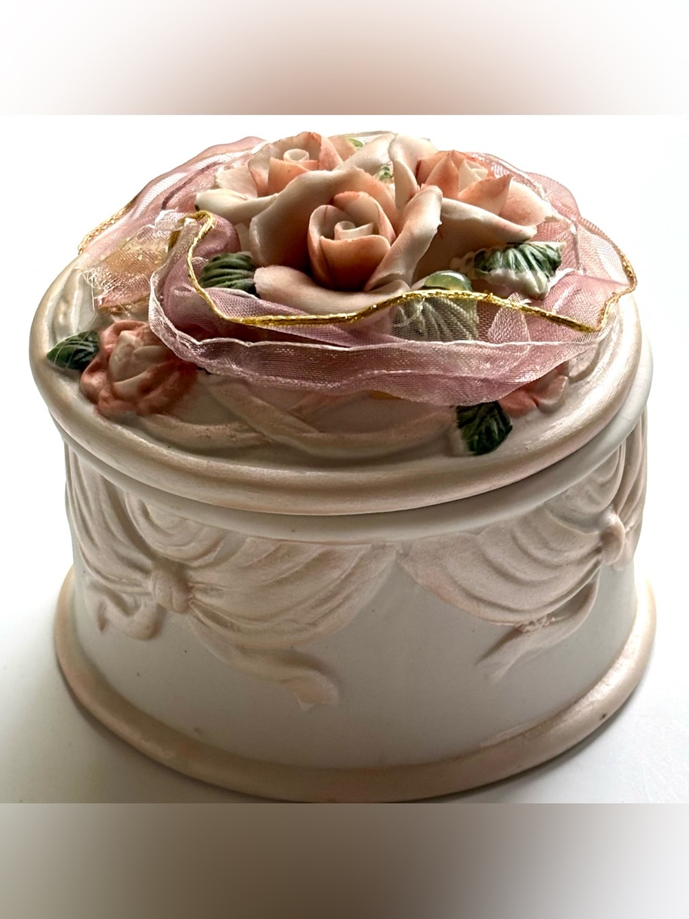 Vintage Porcelain Rose Floral Trinket Box Vanity Organizer Jewelry Dish With Lid
